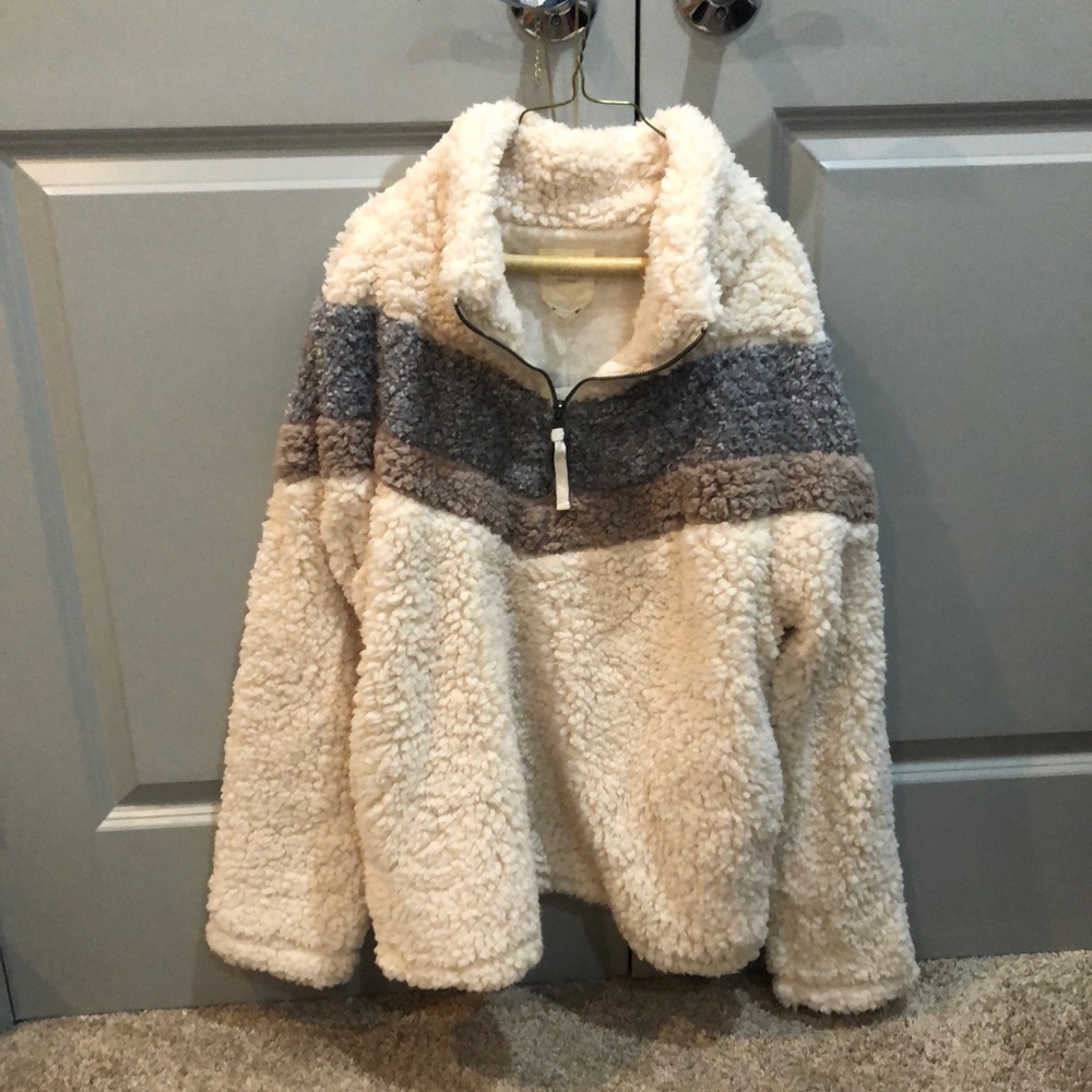 Francesca’s Pullover Fleece